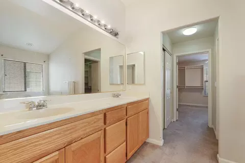 Entry Way - 760 Dody Dr, Manteca, CA 95337 photo 8 of 8