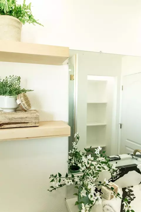 Bath - 5647 E Jahant Rd, Galt, CA 95632 photo 10 of 12