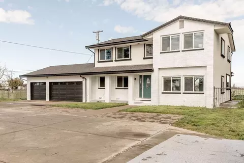 Exterior - 5647 E Jahant Rd, Galt, CA 95632 photo 5 of 15