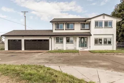 Exterior - 5647 E Jahant Rd, Galt, CA 95632 photo 2 of 15