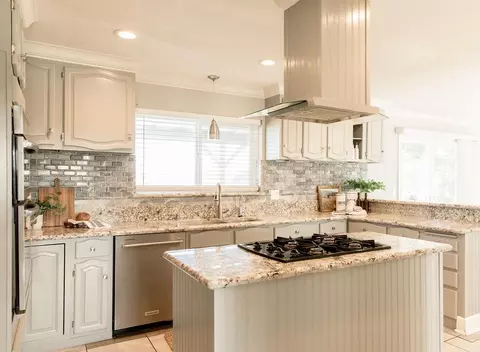 Kitchen - 5647 E Jahant Rd, Galt, CA 95632 photo 1 of 8