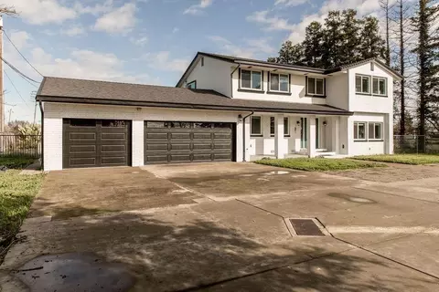 Exterior - 5647 E Jahant Rd, Galt, CA 95632 photo 6 of 15