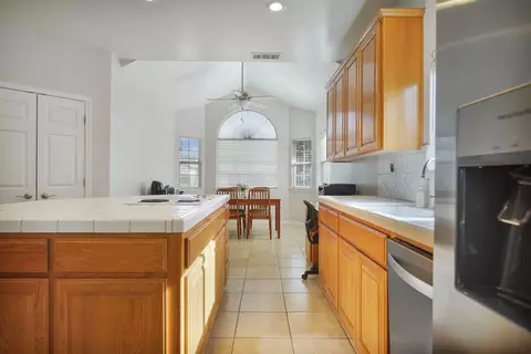 3675 Colorado, Turlock, CA 95382 photo 8