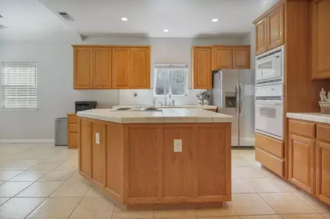 3675 Colorado, Turlock, CA 95382 photo 5