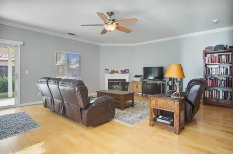 3675 Colorado, Turlock, CA 95382 photo 12