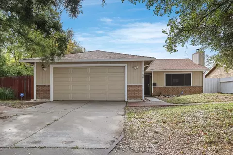 8108 Haystack Dr, Sacramento, CA 95828 photo 1