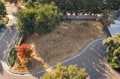 2804 Penhurst, Modesto, CA 95355 photo 2