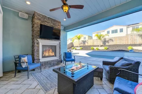 Exterior - 4822 White Pine Ct, Folsom, CA 95630 photo 2 of 12