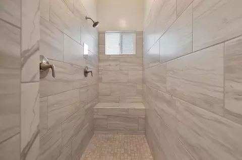 Bath - 4822 White Pine Ct, Folsom, CA 95630 photo 6 of 6
