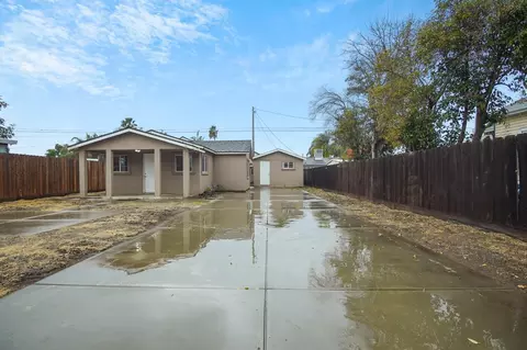 5325 Clark St, Keyes, CA 95328 photo 1