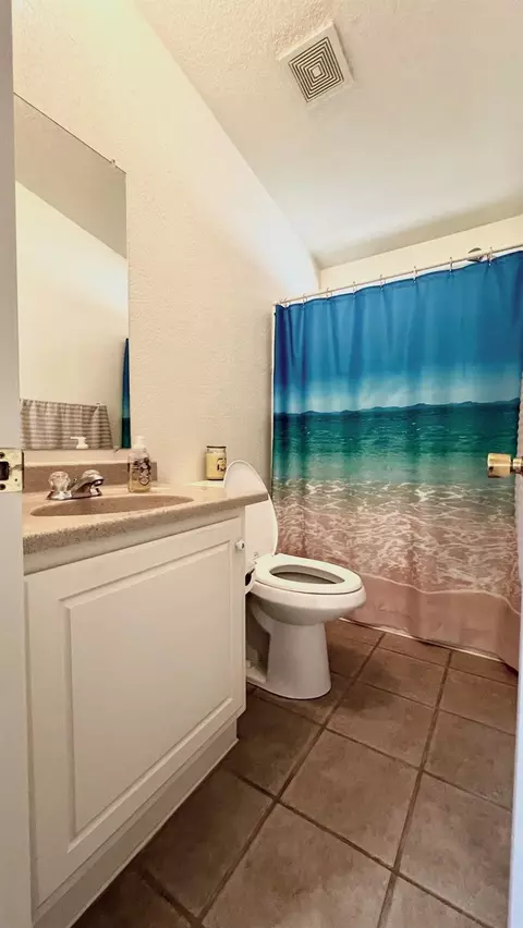 Bath - 3550 Mitchell Rd #28, Ceres, CA 95307 photo 2 of 2