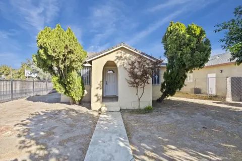 501 Broadway Ave, Modesto, CA 95351 photo 2