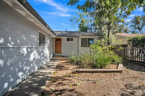 1208 L, Davis, CA 95616 photo 4