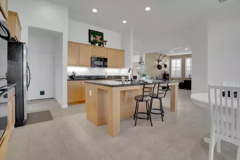 1736 Tasca Ln, Manteca, CA 95337 photo 4