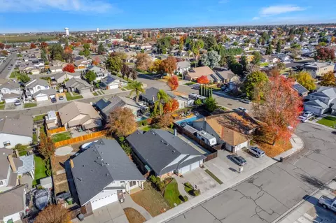 View/Area - 1637 Dickey Ct, Ripon, CA 95366 photo 4 of 5