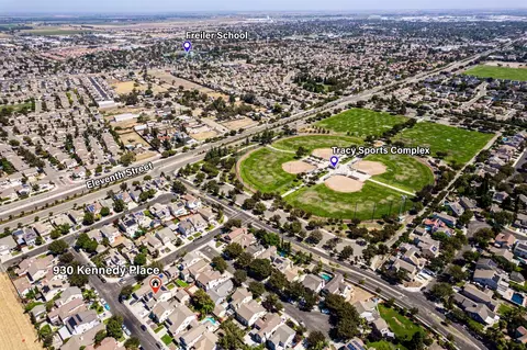 930 Kennedy Pl, Tracy, CA 95377 photo 48