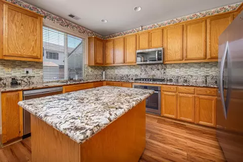 930 Kennedy Pl, Tracy, CA 95377 photo 8