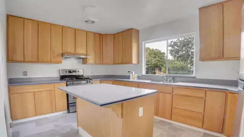 Kitchen - 1440 Bent Dr, Campbell, CA 95008 photo 3 of 3