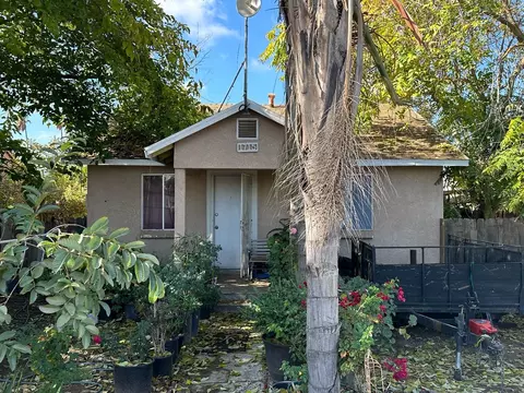 1715 Seattle St, Modesto, CA 95358 photo 1