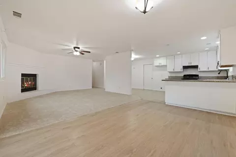 Living - 5317 Pradera Dr, Salida, CA 95368 photo 3 of 4