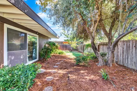 Exterior - 1218 Radcliffe Dr, Davis, CA 95616 photo 13 of 25