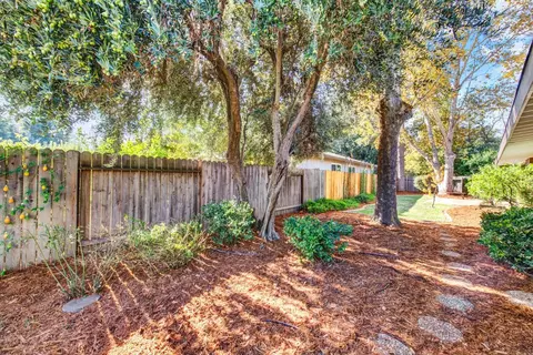 Exterior - 1218 Radcliffe Dr, Davis, CA 95616 photo 14 of 25