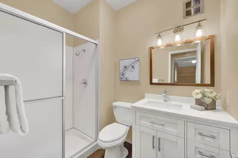 Bath - 1218 Radcliffe Dr, Davis, CA 95616 photo 5 of 5