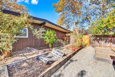 Exterior - 1218 Radcliffe Dr, Davis, CA 95616 photo 19 of 25