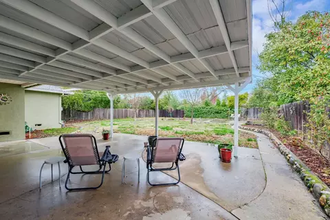 6205 Kiernan Dr, Carmichael, CA 95608 photo 3