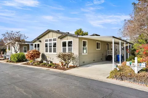 127 Pinebrook Dr, Folsom, CA 95630 photo 2