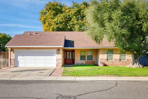 1917 Fox Glen Dr, Hughson, CA 95326 photo 1