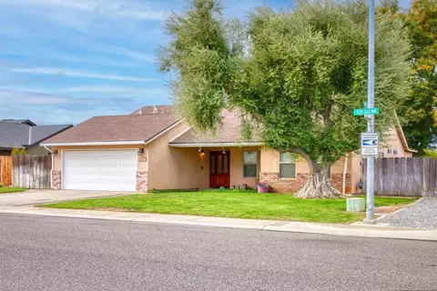 1917 Fox Glen Dr, Hughson, CA 95326 photo 3