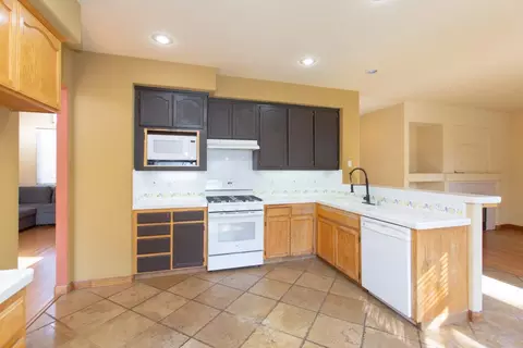 1676 Komenich Dr, Manteca, CA 95336 photo 8