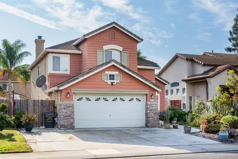 1676 Komenich Dr, Manteca, CA 95336 photo 2