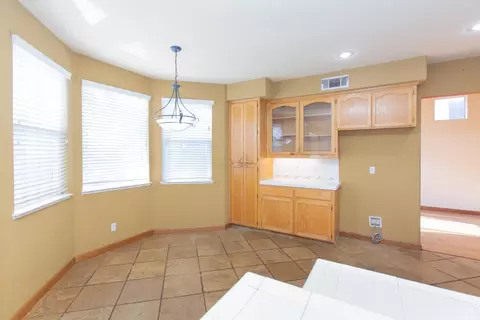 1676 Komenich Dr, Manteca, CA 95336 photo 9