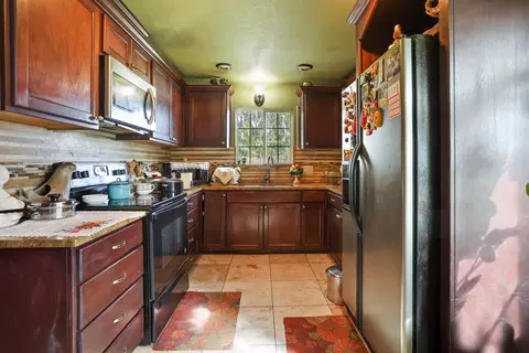 236 Watson St, Lodi, CA 95240 photo 17