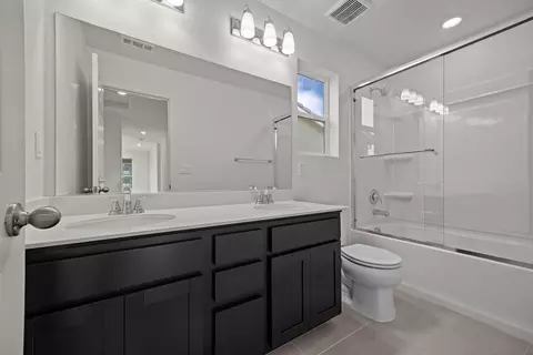 816 Gillingham Ln, Patterson, CA 95363 photo 13
