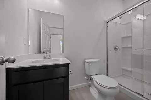 816 Gillingham Ln, Patterson, CA 95363 photo 7