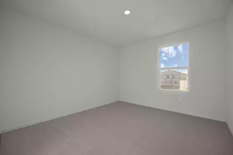 816 Gillingham Ln, Patterson, CA 95363 photo 11