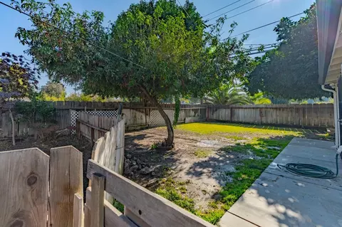 834 V St, Merced, CA 95341 photo 33