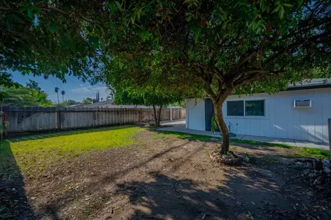 834 V St, Merced, CA 95341 photo 32