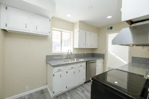 516 Tokay Ave, Modesto, CA 95350 photo 22