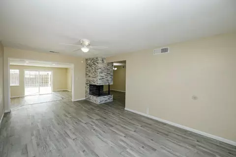 516 Tokay Ave, Modesto, CA 95350 photo 8