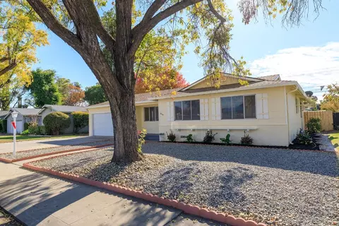 516 Tokay Ave, Modesto, CA 95350 photo 2