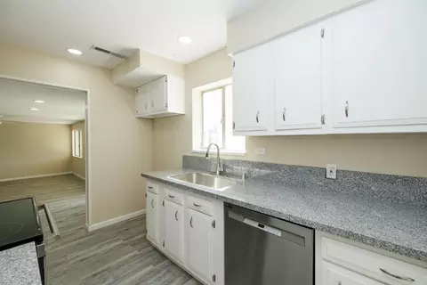 516 Tokay Ave, Modesto, CA 95350 photo 25