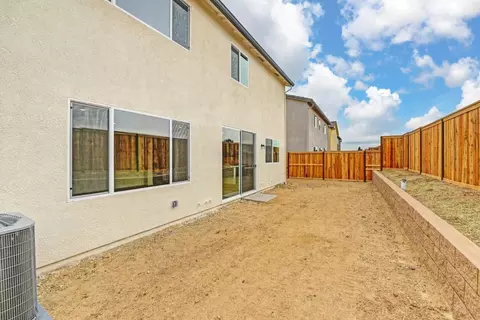 Exterior - 2957 Delegate Dr, Lincoln, CA 95648 photo 6 of 7