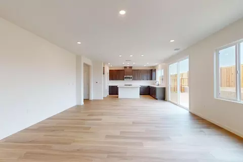 Living - 2957 Delegate Dr, Lincoln, CA 95648 photo 3 of 4