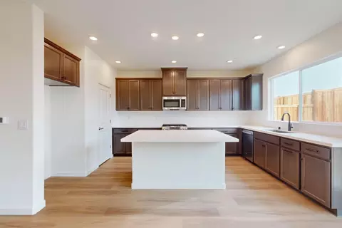 Kitchen - 2957 Delegate Dr, Lincoln, CA 95648 photo 5 of 5