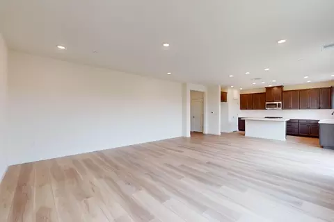 Living - 2957 Delegate Dr, Lincoln, CA 95648 photo 2 of 4