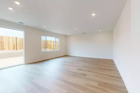Living - 2957 Delegate Dr, Lincoln, CA 95648 photo 4 of 4